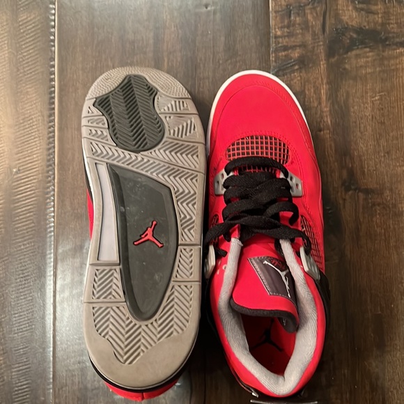 AIR JORDAN 4 RETRO GS "Toro Bravo" Red Black Low Top Sneaker Shoes - Picture 3 of 3